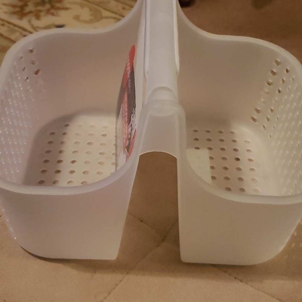 BATHROOM ACCESSORIES - Picture 3 of 13